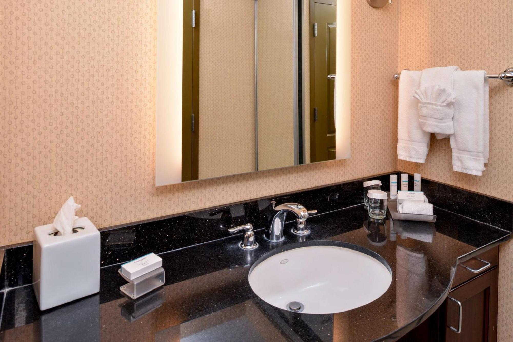 Homewood Suites By Hilton Fresno Ngoại thất bức ảnh